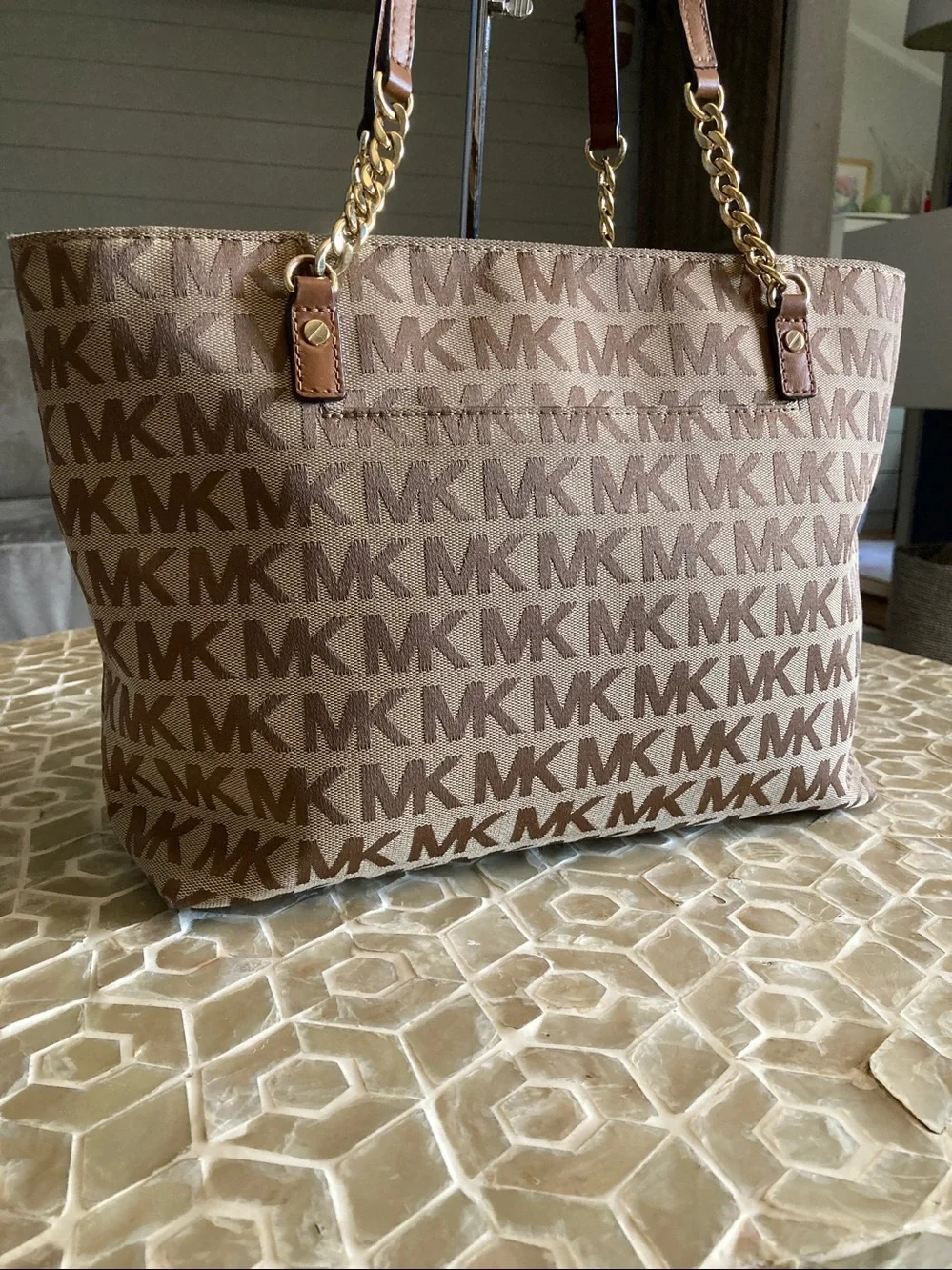Michael Kors Jet Set EW Tassel Chain Tote